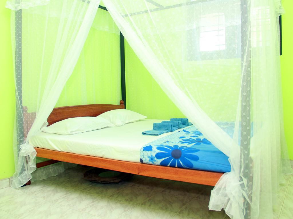 Mirissa Harbour View Hotel Ruang foto