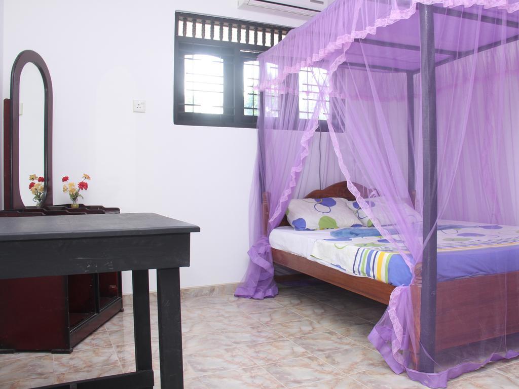 Mirissa Harbour View Hotel Ruang foto